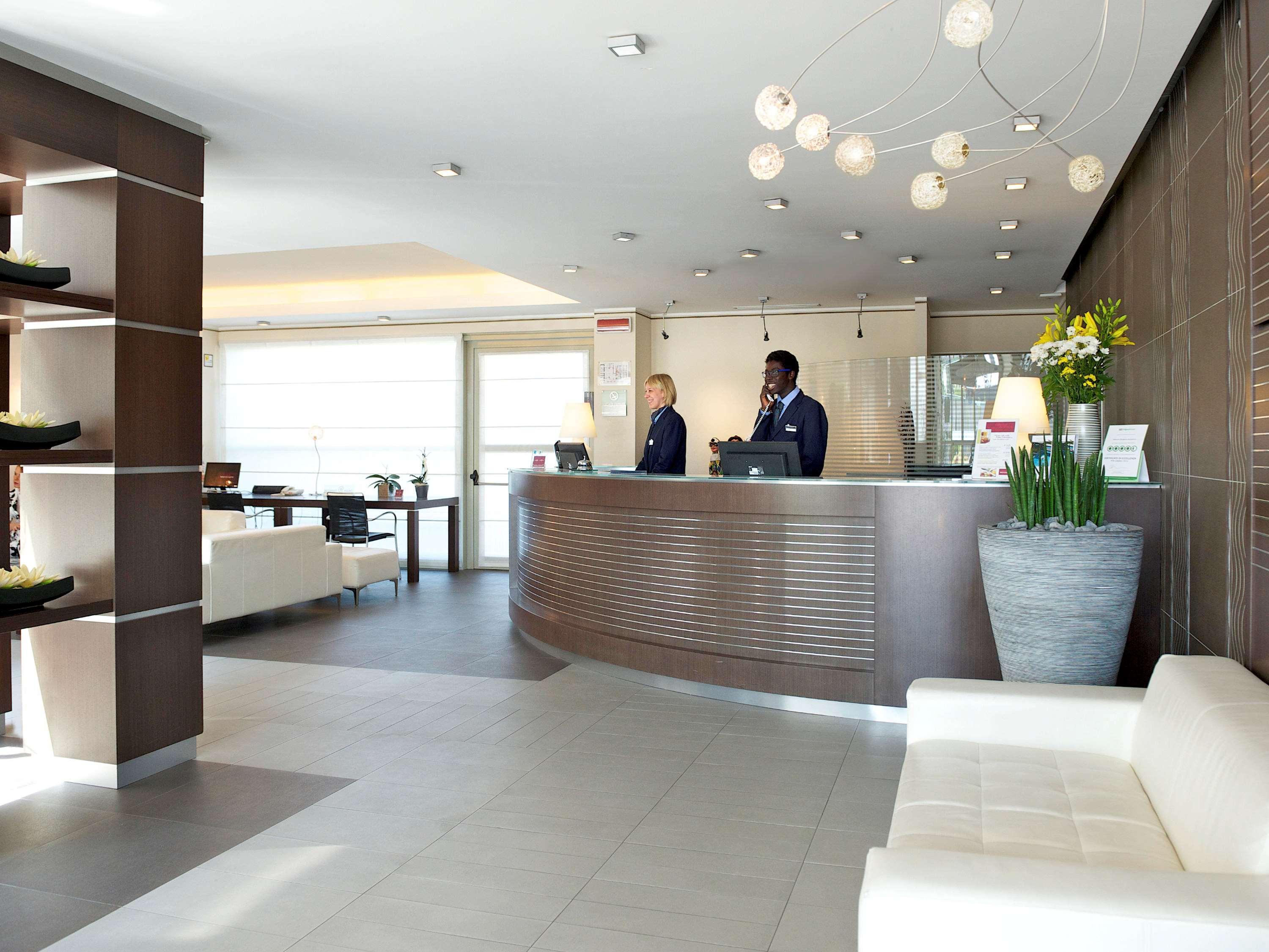 Mercure Bergamo Aeroporto Stezzano Esterno foto