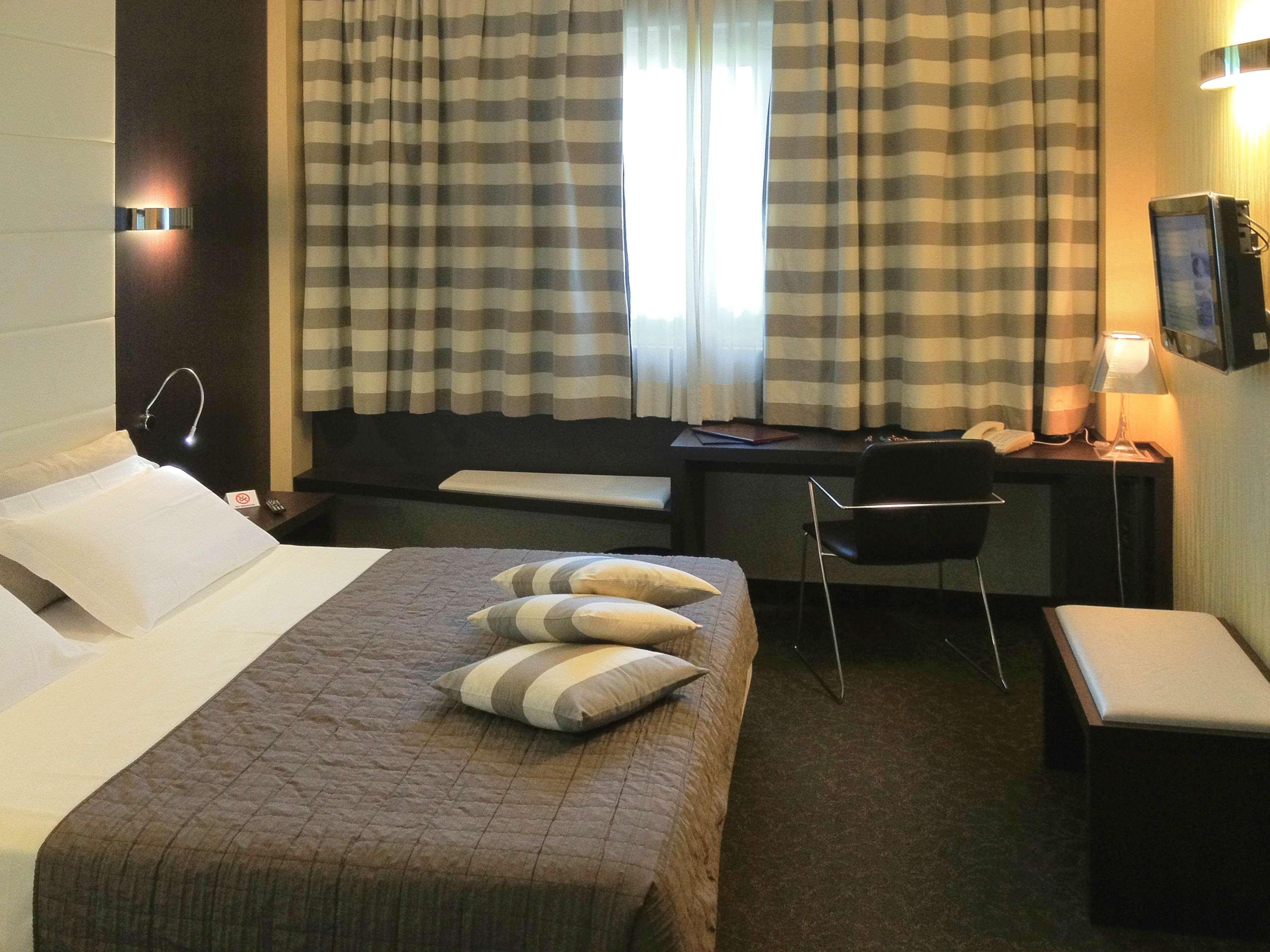 Mercure Bergamo Aeroporto Stezzano Esterno foto