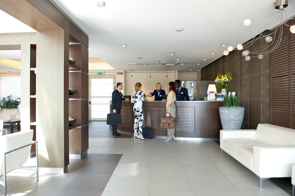 Mercure Bergamo Aeroporto Stezzano Esterno foto